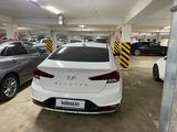 Hyundai Elantra 2020 года за 8 750 000 тг. в Астана – фото 3