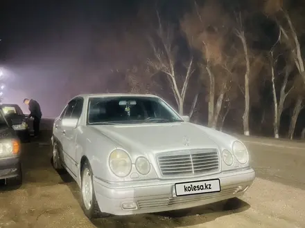Mercedes-Benz E 430 1998 года за 5 950 000 тг. в Алматы – фото 6