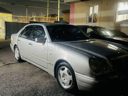 Mercedes-Benz E 430 1998 года за 5 950 000 тг. в Алматы – фото 8