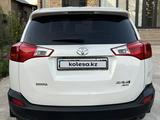 Toyota RAV4 2014 года за 7 000 000 тг. в Шымкент – фото 2
