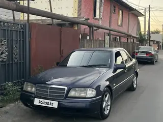 Mercedes-Benz C 280