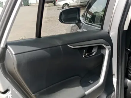 Toyota RAV4 2019 года за 12 850 000 тг. в Актобе – фото 10