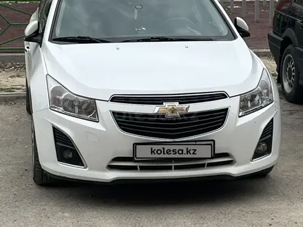 Chevrolet Cruze 2014 года за 4 500 000 тг. в Туркестан – фото 2