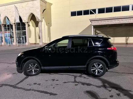 Toyota RAV4 2018 года за 8 500 000 тг. в Атырау – фото 5