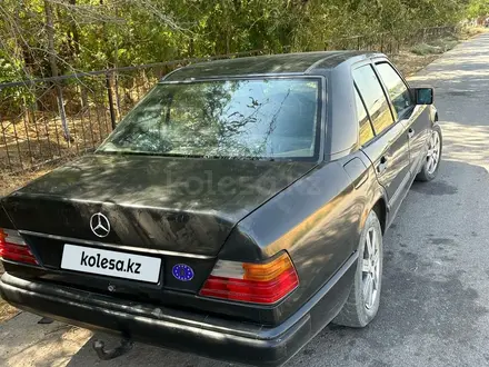 Mercedes-Benz E 200 1988 года за 800 000 тг. в Шымкент – фото 5