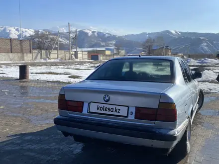 BMW 520 1991 года за 750 000 тг. в Алматы