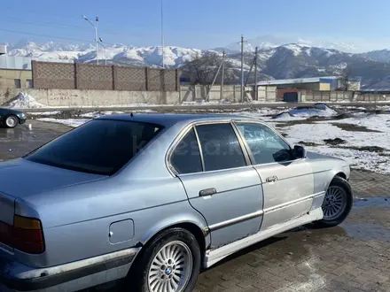 BMW 520 1991 года за 750 000 тг. в Алматы – фото 3