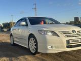 Toyota Camry 2006 года за 4 080 000 тг. в Астана – фото 2