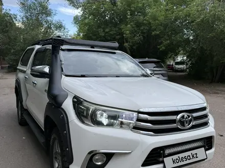 Toyota Hilux 2016 года за 16 500 000 тг. в Караганда