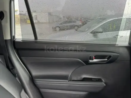 Toyota Highlander 2023 года за 28 000 000 тг. в Шымкент – фото 14