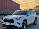 Toyota Highlander 2023 года за 27 000 000 тг. в Шымкент
