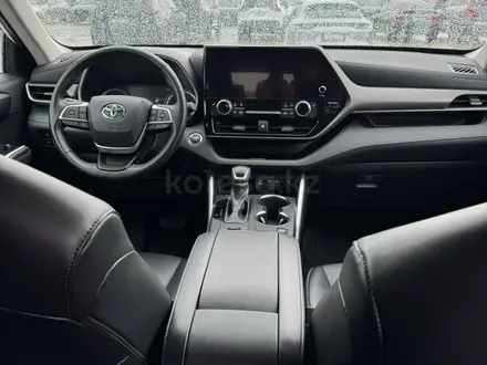 Toyota Highlander 2023 года за 28 000 000 тг. в Шымкент – фото 8