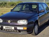 Volkswagen Golf 1993 годаүшін1 600 000 тг. в Талдыкорган