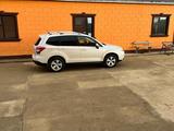 Subaru Forester 2014 года за 8 500 000 тг. в Атырау – фото 2