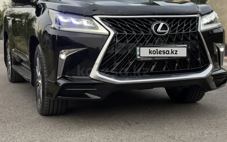 Lexus LX 570 2017 года за 43 000 000 тг. в Алматы