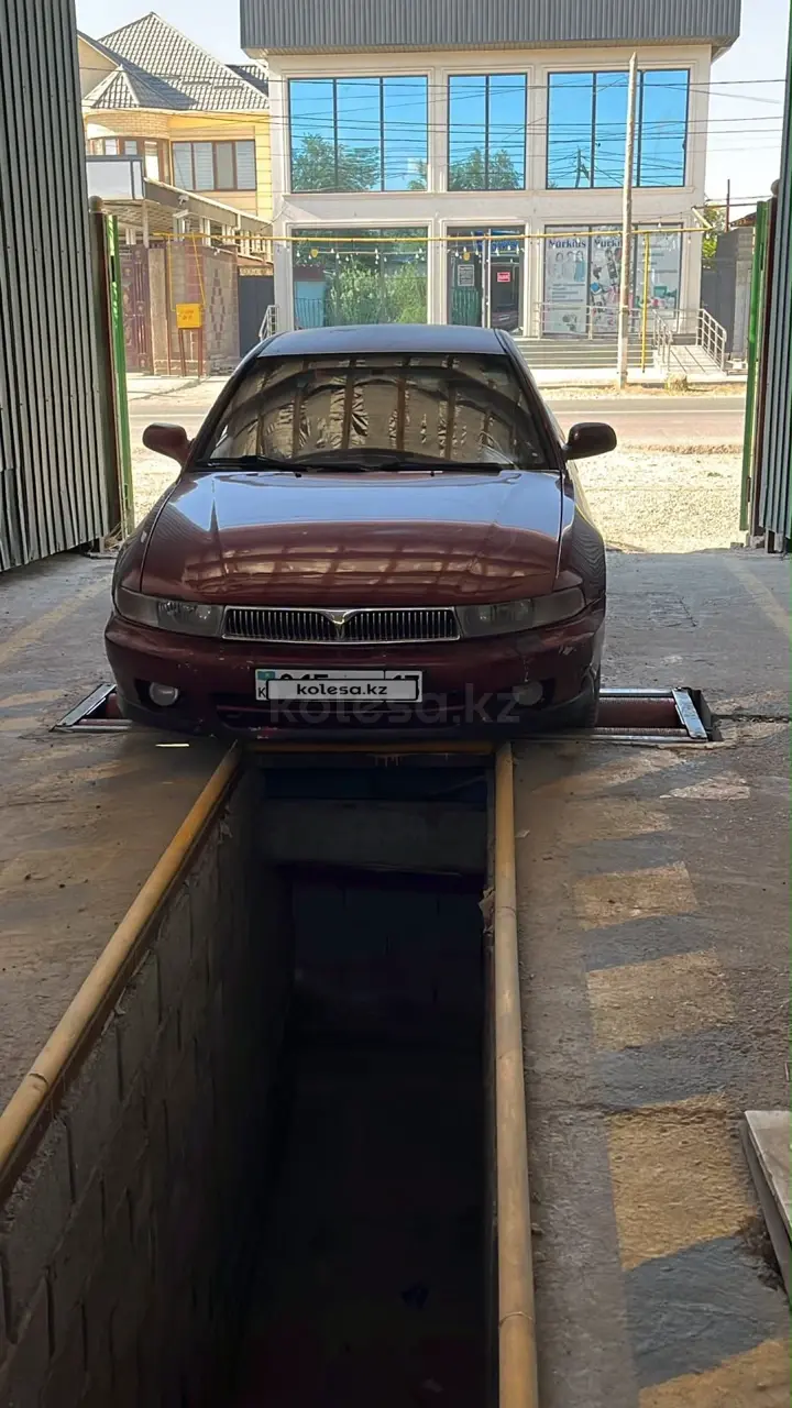 Mitsubishi Galant, 2000