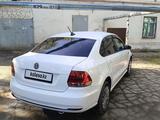 Volkswagen Polo 2019 года за 6 155 728 тг. в Уральск – фото 4