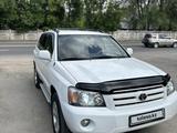 Toyota Highlander 2005 годаүшін7 800 000 тг. в Алматы