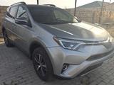 Toyota RAV4 2017 года за 8 700 000 тг. в Актау