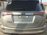 Toyota RAV4 2017 года за 8 700 000 тг. в Актау – фото 2