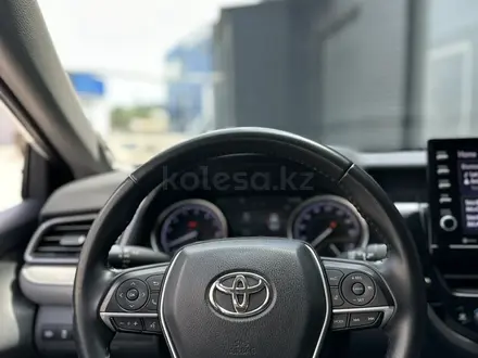 Toyota Camry 2021 года за 12 900 000 тг. в Алматы – фото 24