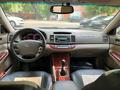 Toyota Camry 2004 годаүшін3 900 000 тг. в Уральск – фото 7