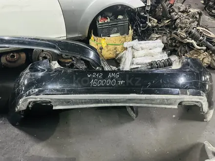 Мерседес w212 AMG задний бампер за 150 000 тг. в Алматы