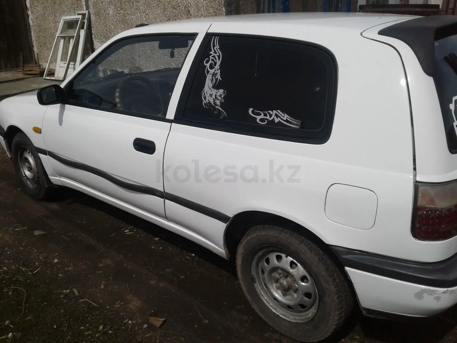 Nissan Sunny, 1991