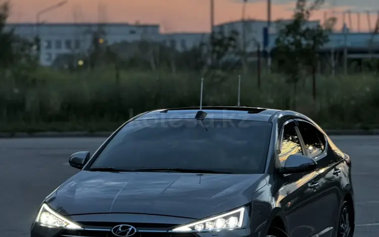 Hyundai Elantra 2020 годаүшін10 300 000 тг. в Алматы
