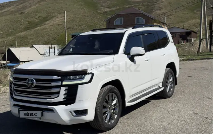 Toyota Land Cruiser 2022 года за 54 000 000 тг. в Усть-Каменогорск