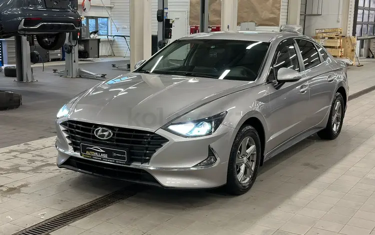 Hyundai Sonata 2020 годаүшін9 990 000 тг. в Астана