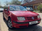 Volkswagen Golf 2002 года за 2 200 000 тг. в Алматы