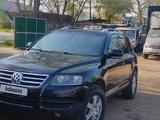 Volkswagen Touareg 2006 годаүшін5 100 000 тг. в Алматы