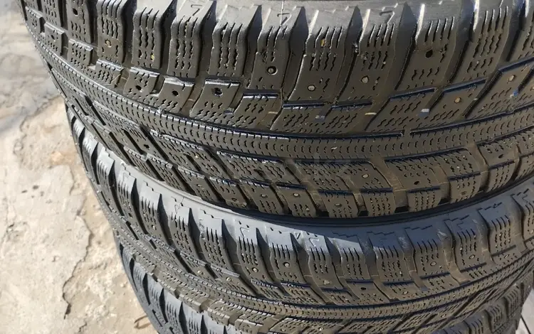 Корейскую резину KUMHO 215/60/16. ЗИМА за 70 000 тг. в Павлодар