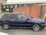Volkswagen Golf 1996 года за 550 000 тг. в Шымкент – фото 2