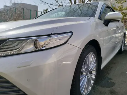 Toyota Camry 2019 года за 16 200 000 тг. в Астана – фото 10