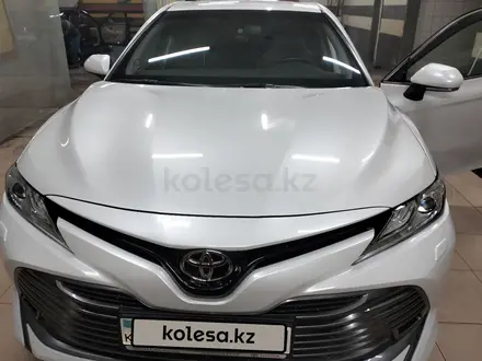 Toyota Camry 2019 года за 16 200 000 тг. в Астана