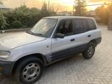 Toyota RAV4 1995 года за 3 000 000 тг. в Алматы – фото 2