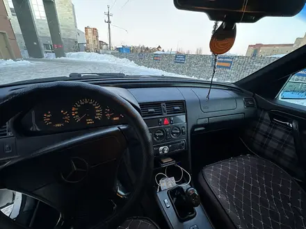 Mercedes-Benz C 200 1996 года за 1 900 000 тг. в Астана – фото 6