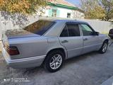 Mercedes-Benz E 220 1993 годаүшін2 300 000 тг. в Алматы