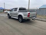 Toyota Hilux 2013 года за 9 000 000 тг. в Атырау – фото 2