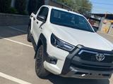 Toyota Hilux 2026 года за 31 700 000 тг. в Астана – фото 4