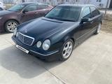 Mercedes-Benz E 320 1999 года за 3 400 000 тг. в Атырау