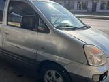 Hyundai Starex 2005 годаүшін2 750 000 тг. в Шымкент – фото 2