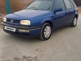 Volkswagen Golf 1994 годаfor1 199 888 тг. в Кызылорда