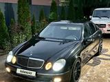 Mercedes-Benz E 500 2003 года за 6 200 000 тг. в Караганда – фото 2
