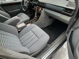 Mercedes-Benz E 300 1988 года за 1 250 000 тг. в Алматы – фото 2