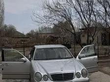 Mercedes-Benz E-Class, 2000