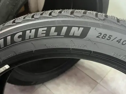 Michelin Pilot Alpin 5 SUV 285/40 R23 111V за 400 000 тг. в Караганда – фото 5