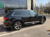 Audi Q7 2022 года за 38 500 000 тг. в Алматы – фото 5